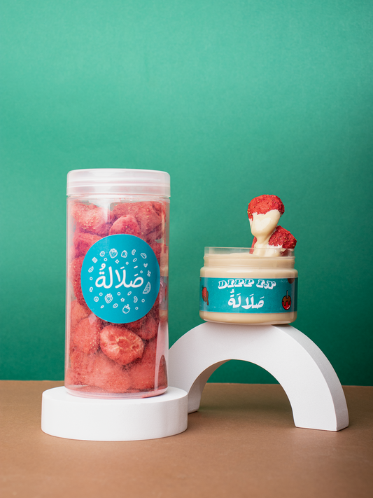 Strawberry dipp in kinder chocolate